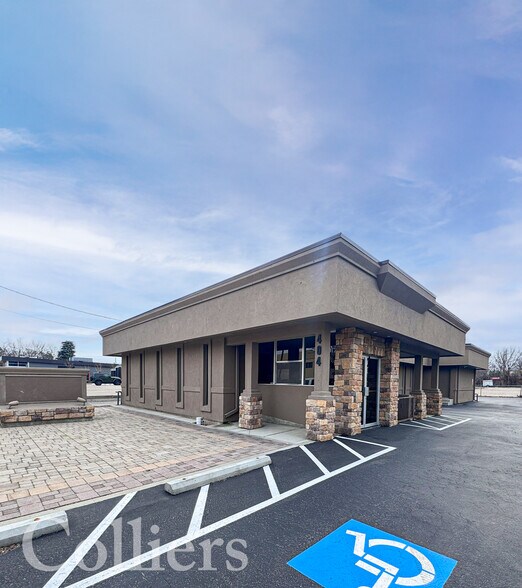 Primary Photo Of 404 E Elm St, Caldwell Medical For Sale