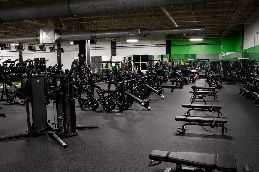 More Photos Of 250 NW Peacock Blvd, Port Saint Lucie Health Club For Lease