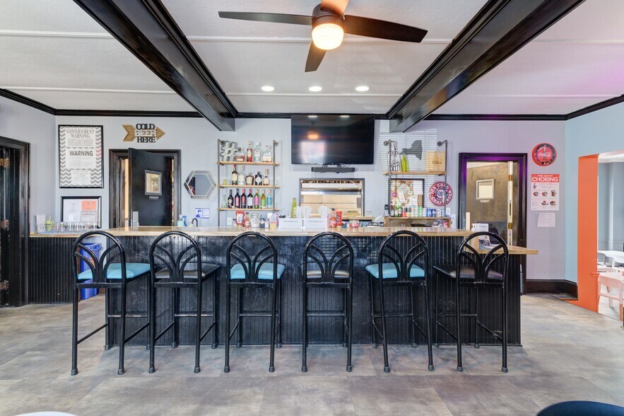 More Photos Of 28 E Main St, Johnstown General Retail For Sale