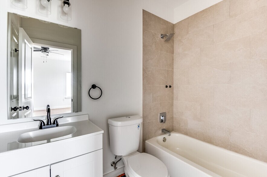 More Photos Of 1020 Burnett blvd, Alvarado Apartments For Sale