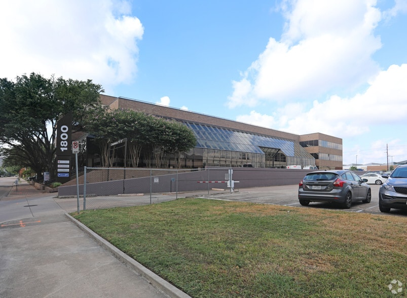 More Photos Of 1800 Augusta Dr, Houston Medical For Lease