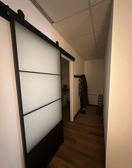 More Photos Of 185 Somerset St W, Ottawa Office For Lease