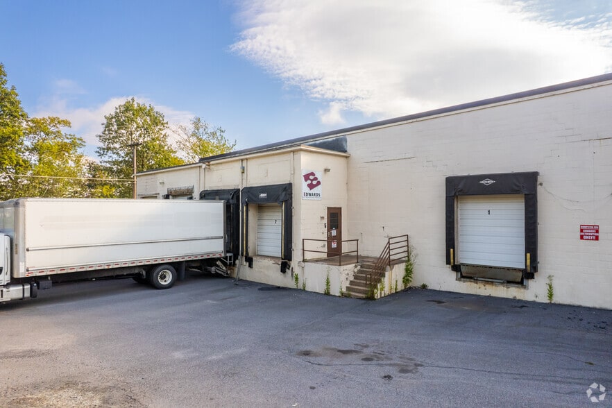 More Photos Of 600 S Poplar St, Hazleton Service For Lease