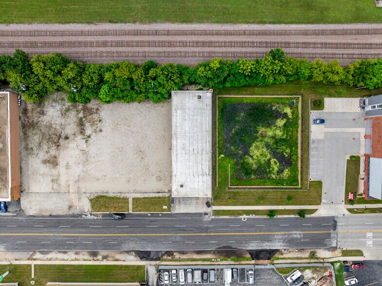 More Photos Of 1765 Busse Hwy, Des Plaines Warehouse For Sale