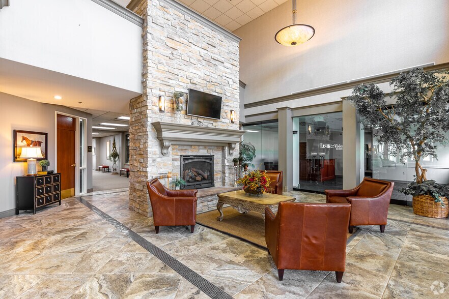 More Photos Of 5307 W Loop 289, Lubbock Medical For Lease