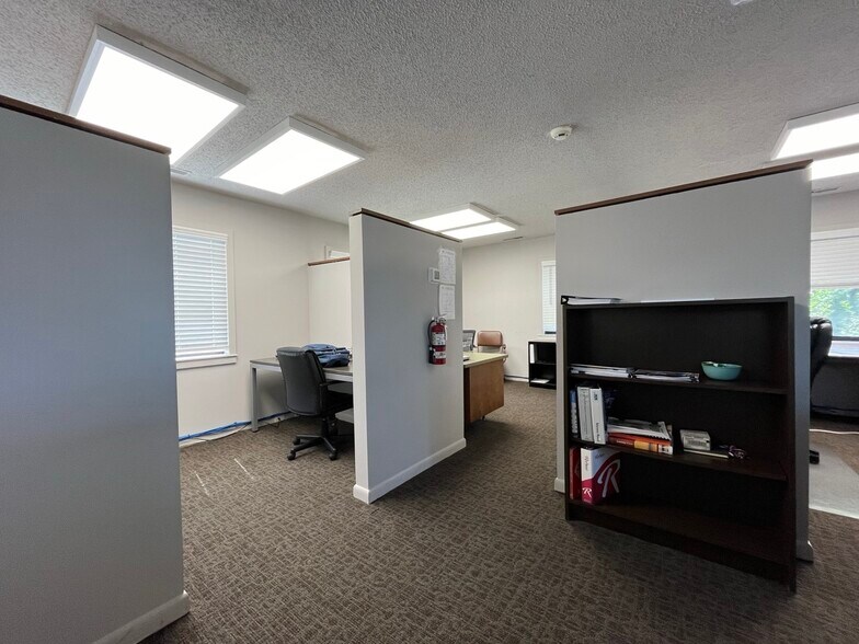 More Photos Of 1309 Amble Dr, Charlotte Loft Creative Space For Sale