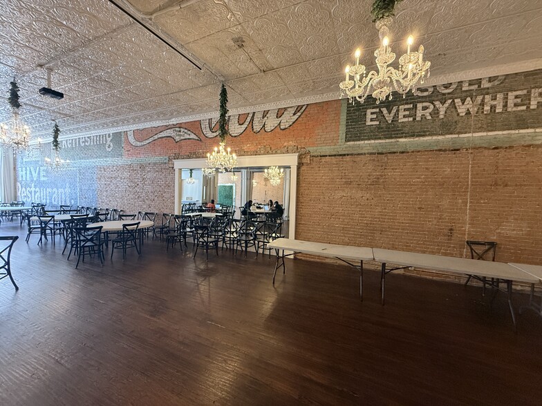 More Photos Of 207 E Virginia St, McKinney General Retail For Lease