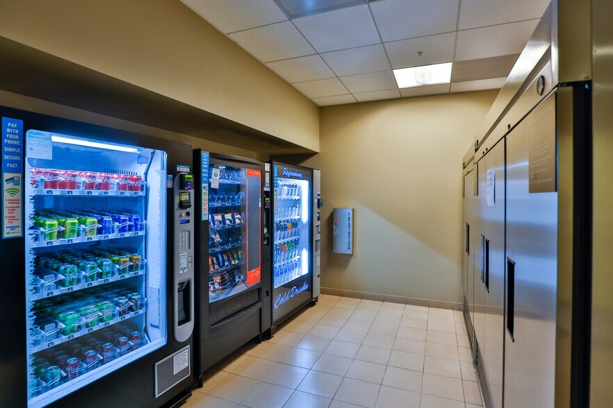 More Photos Of Hospitality Ln @ Tippecanoe, San Bernardino Unknown For Lease