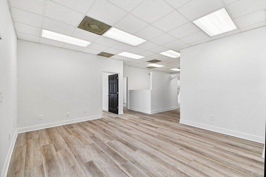 More Photos Of 450 E Highway 50, Clermont Medical For Lease