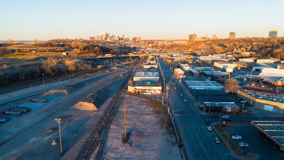 More Photos Of 3054 Southwest Blvd, Kansas City Warehouse For Sale