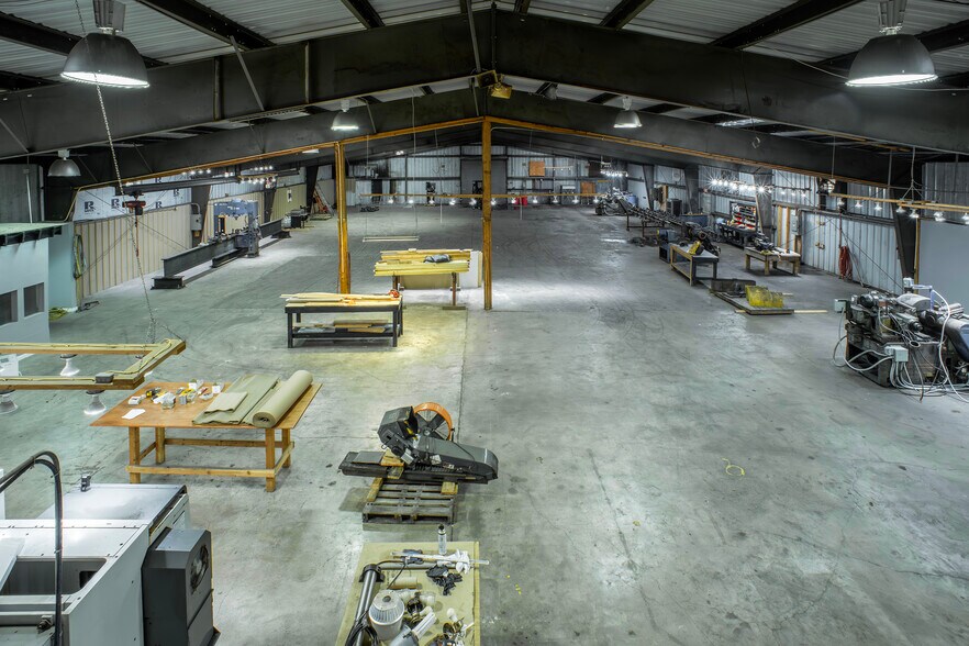 More Photos Of 910 Brenda St, Houston Warehouse For Sale
