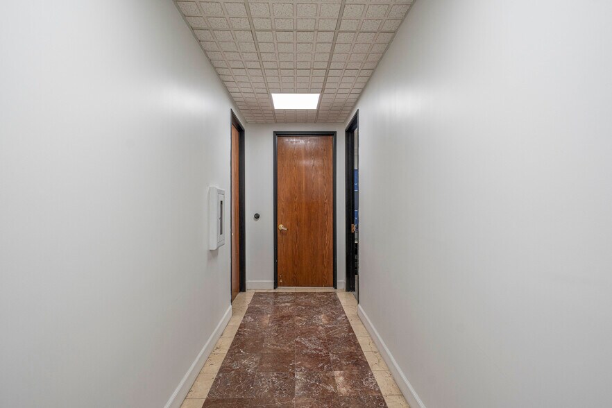 More Photos Of 910 N Amelia Ave, San Dimas Office For Lease
