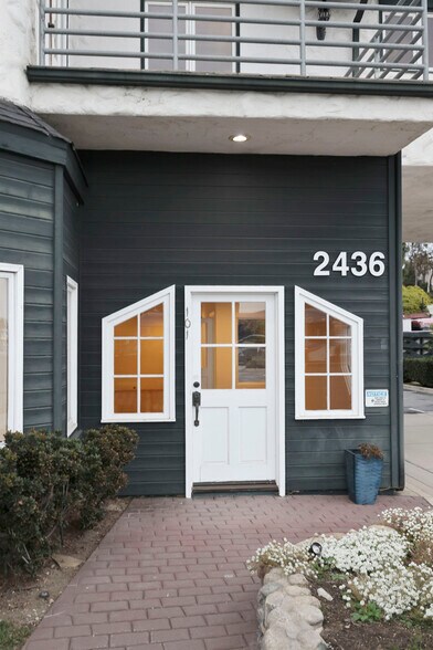 More Photos Of 2436 W Coast Hwy, Newport Beach Office For Lease