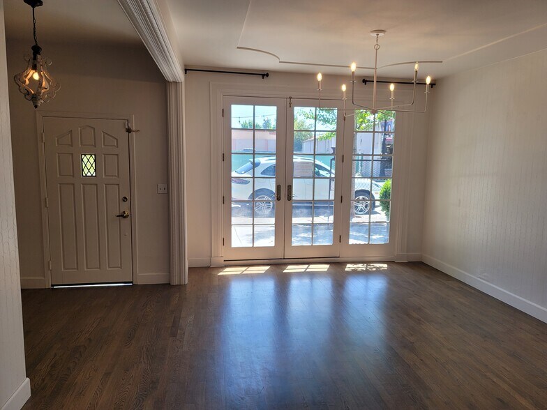 More Photos Of 457 Healdsburg Ave, Healdsburg Freestanding For Lease