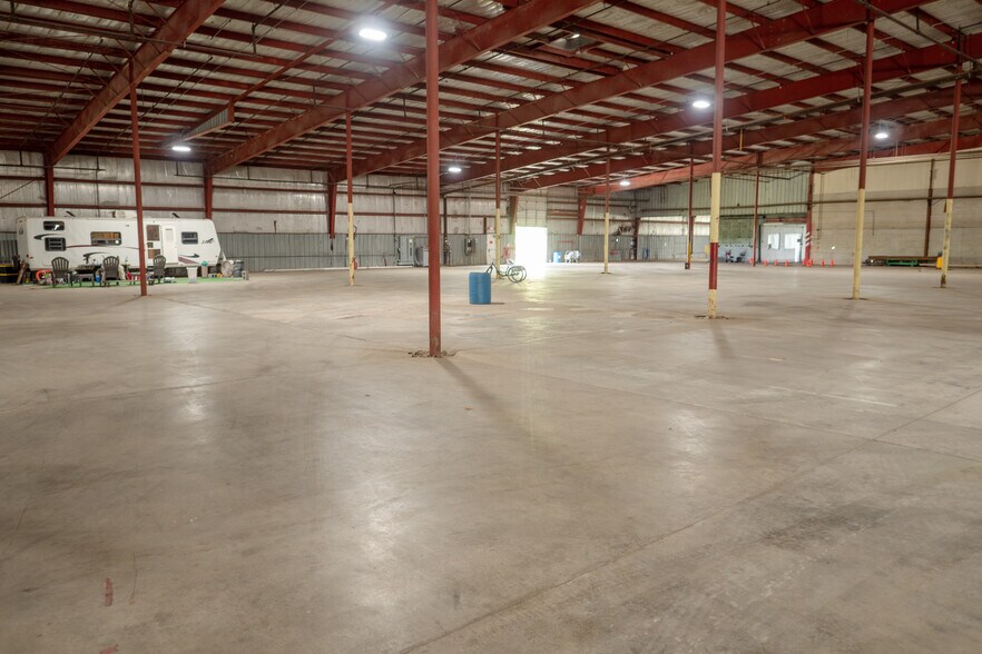 More Photos Of 1901 Boundary Ave, Pawhuska Warehouse For Sale