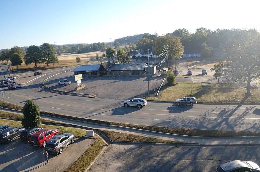 More Photos Of 1410 N Arkansas Ave, Russellville Specialty For Sale