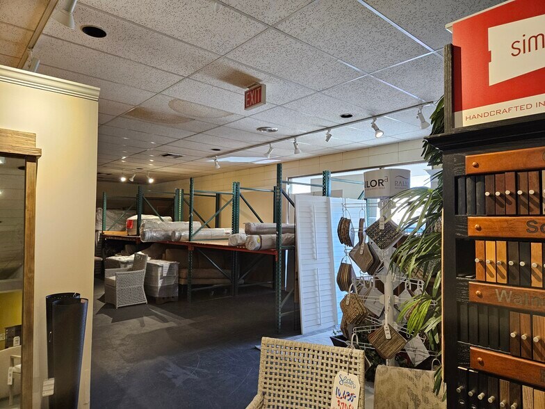 More Photos Of 345 W 18th St, Merced Storefront For Sale