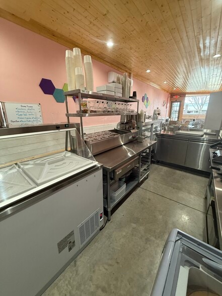 More Photos Of 216-222 E Main, Yadkinville Storefront For Lease
