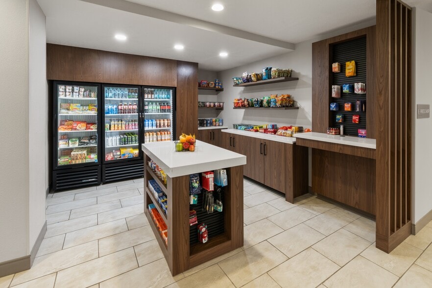 More Photos Of 9231 E Arapahoe Rd, Greenwood Village Hotel For Sale