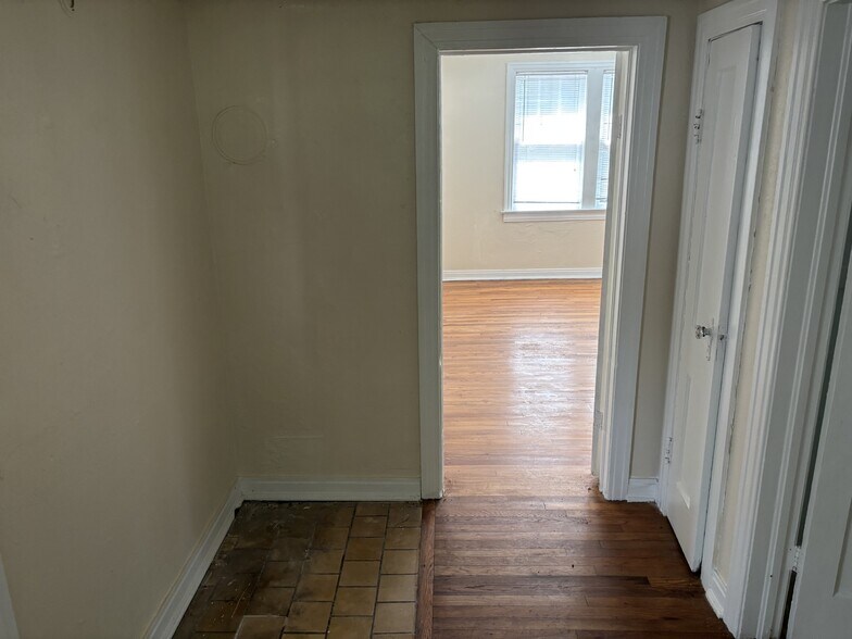 More Photos Of 5010 Blackburn St, Jacksonville Specialty For Sale