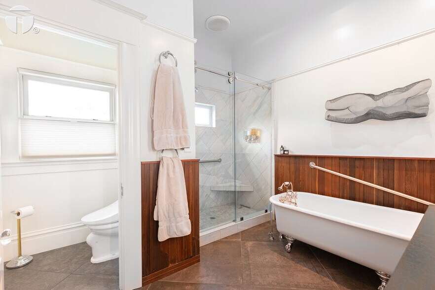 More Photos Of 2220 Capitol Ave, Sacramento Apartments For Sale