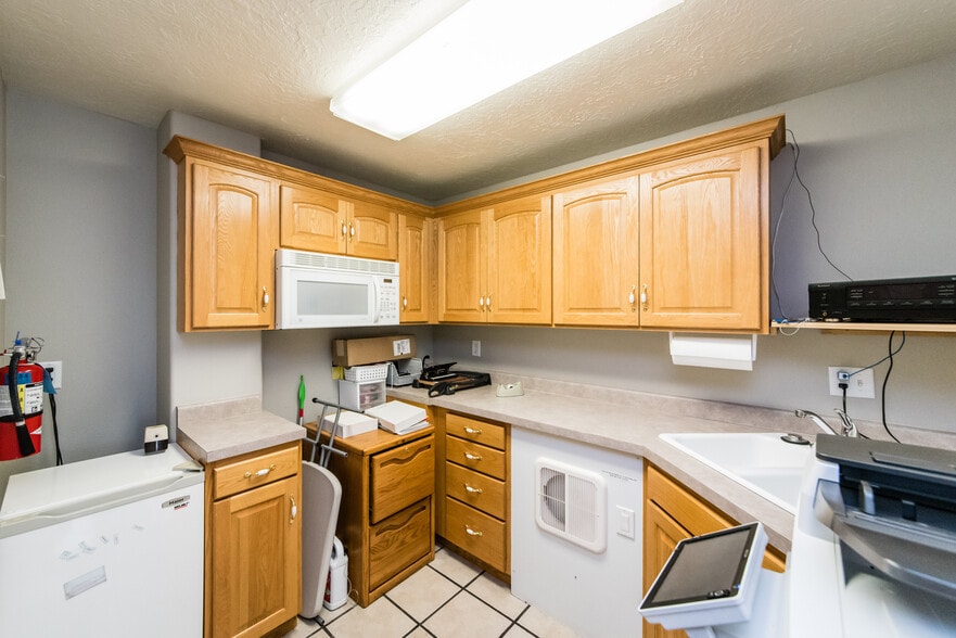 More Photos Of 190 E Center St, Logan Office For Lease