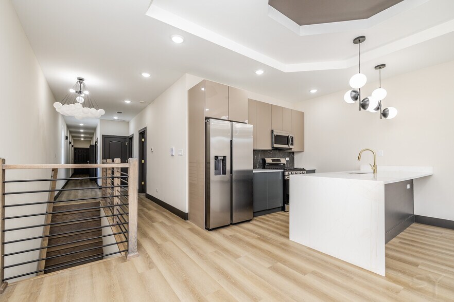 More Photos Of 5637 Prairie ave, Chicago Multifamily For Sale