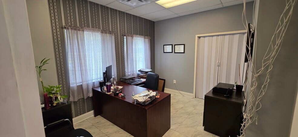 More Photos Of 6270 Red Oak Rd, Atlanta Religious Facility For Sale