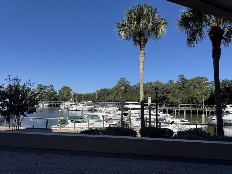 More Photos Of 9 Harbourside Ln, Hilton Head Island Hotel For Lease