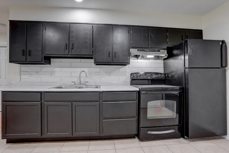 More Photos Of 5661 W Green Meadows Pl, Denver Apartments For Sale