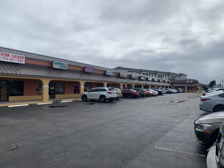 More Photos Of 2301-2331 NW Federal Hwy, Stuart Storefront Retail Office For Sale