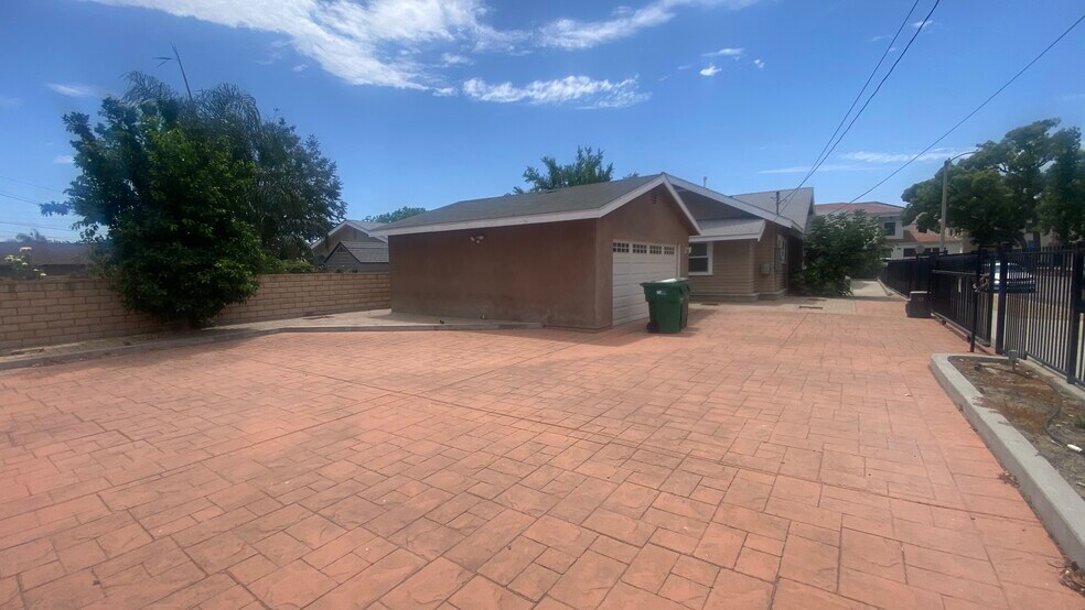 More Photos Of 13201 9th St, Chino Office For Sale