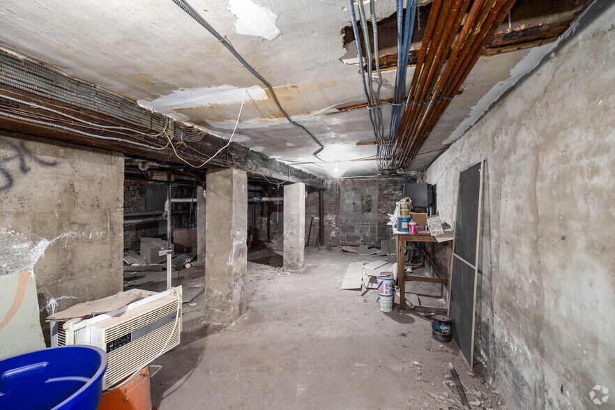 More Photos Of 106 Willow Ave, Hoboken Apartments For Sale