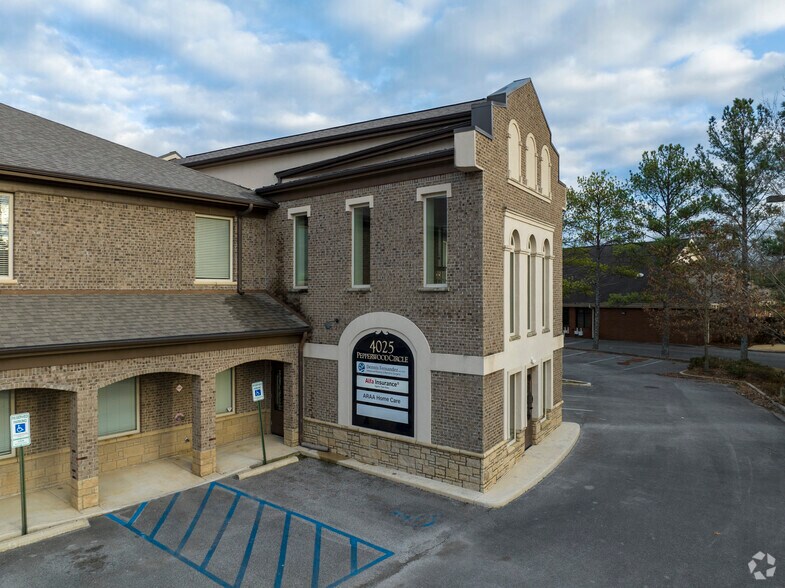 More Photos Of 4025 Pepperwood Cir, Huntsville Office Residential For Lease