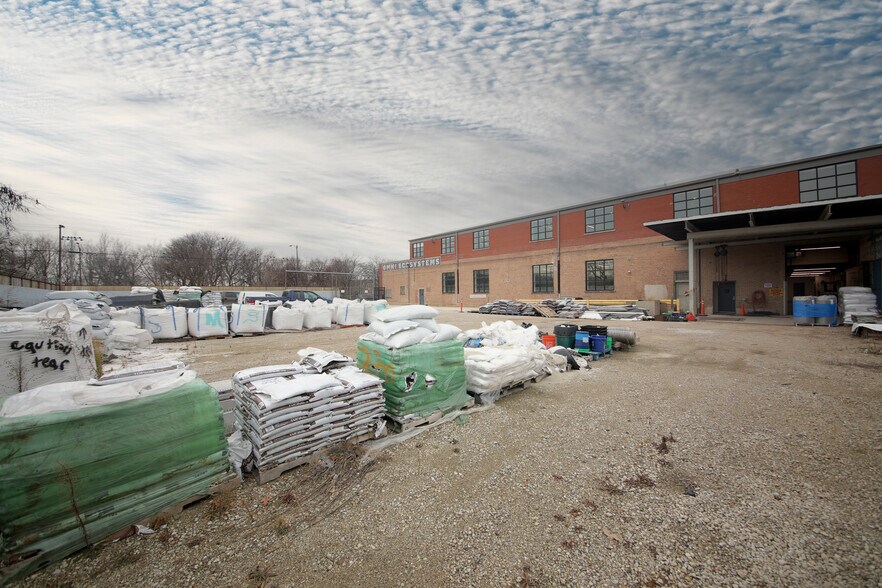 More Photos Of 4127 S State St, Chicago Manufacturing For Lease
