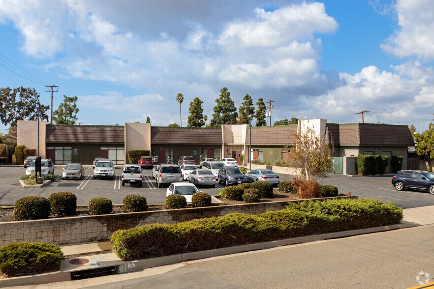 Primary Photo Of 5241-5253 Lampson Ave, Garden Grove Medical For Lease