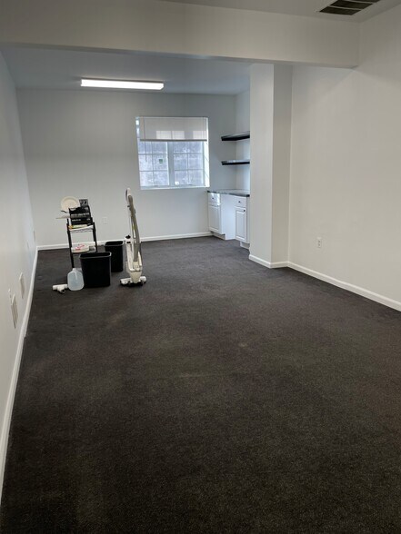 More Photos Of 165 State St, Hackensack Light Distribution For Lease