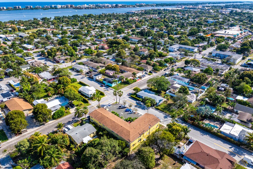 More Photos Of 925 S K St, Lake Worth Apartments For Sale