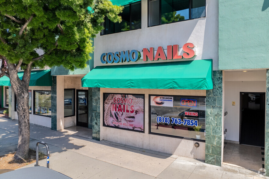 Primary Photo Of 10137 Riverside Dr, Toluca Lake Storefront Retail Office For Lease