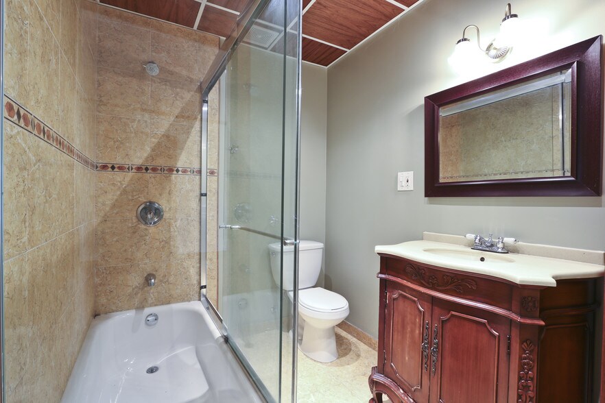 More Photos Of 2630 Natoma St, Coconut Grove Apartments For Sale
