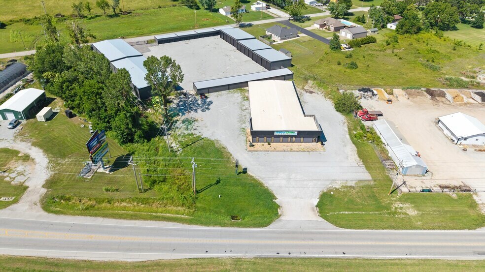 More Photos Of 25100 N Us-59 Hwy, Afton Office For Sale
