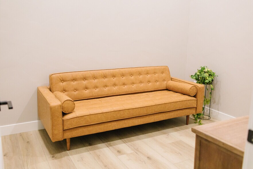 More Photos Of 135-139 W 900 N, Springville Light Distribution For Sale