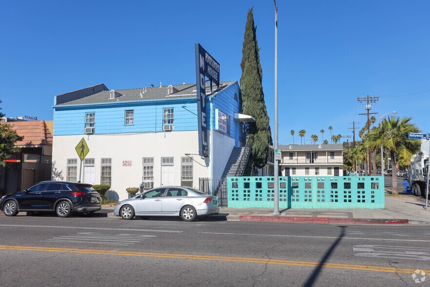 More Photos Of 5251 Hollywood Blvd, Los Angeles Hotel For Sale