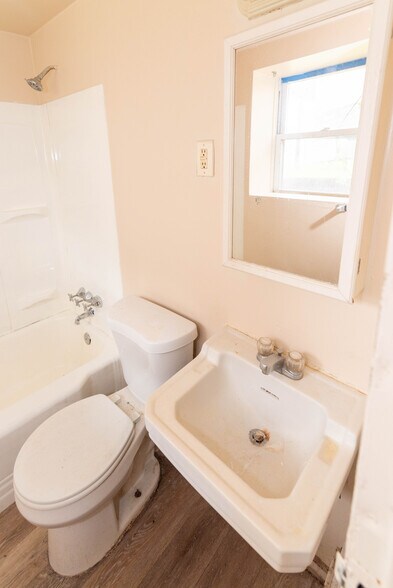 More Photos Of 4901 York Rd, Baltimore Apartments For Sale