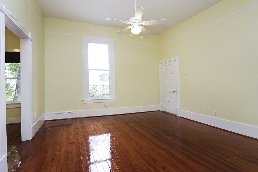 More Photos Of 1229 Heights Blvd, Houston Loft Creative Space For Lease