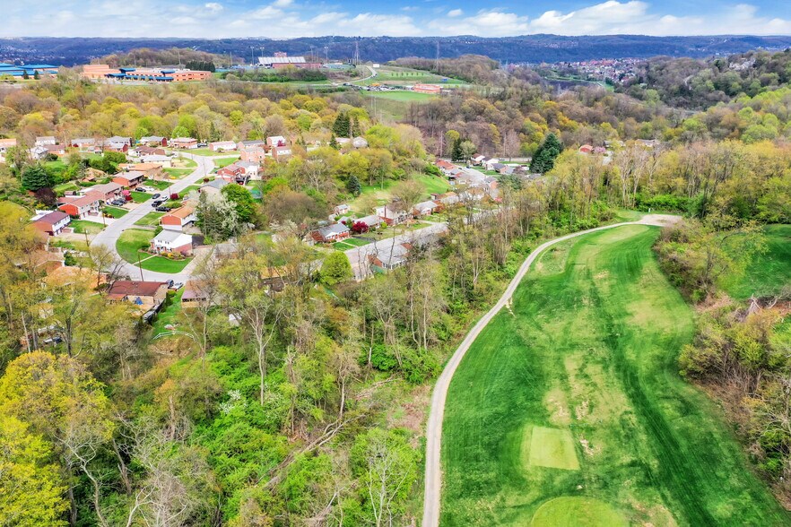 More Photos Of 825 Commonwealth Ave, West Mifflin Land For Sale