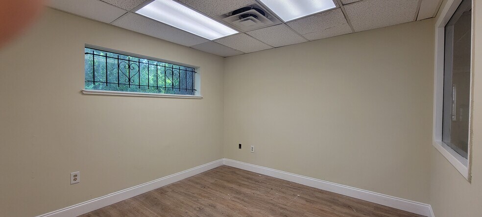 More Photos Of 7901 N Florida Ave, Tampa Unknown For Lease