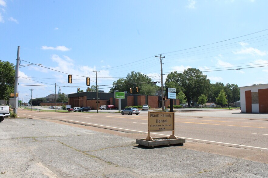 More Photos Of 2025 S 1st St, Milan Loft Creative Space For Sale