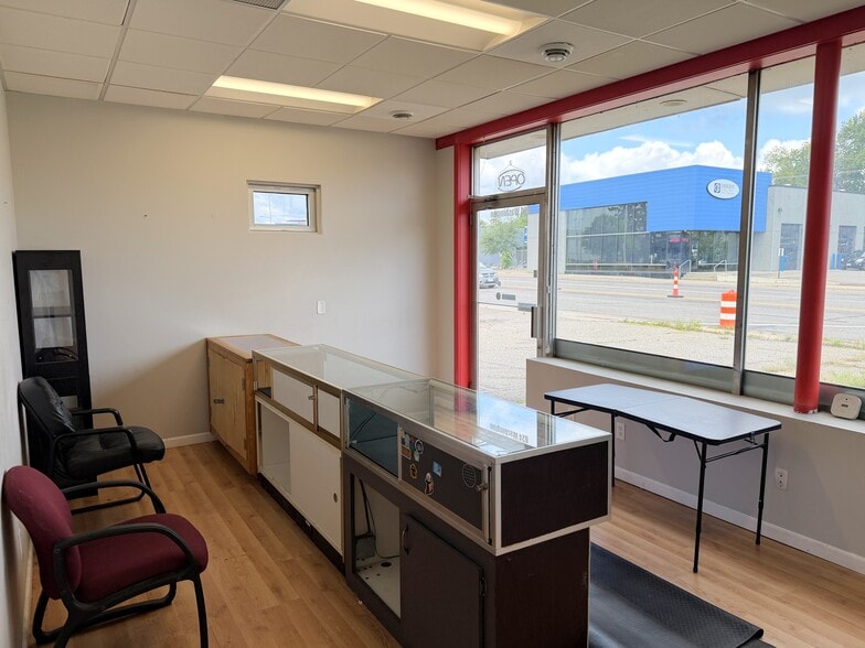 More Photos Of 624 Washington St, Brainerd Office For Sale