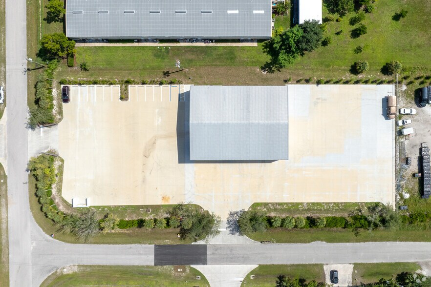 More Photos Of 10160 Mallory East Pky, Saint James City Industrial For Sale